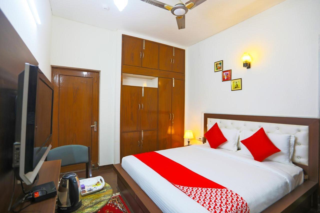 Oyo 62702 Golden Home Stay New Delhi Extérieur photo